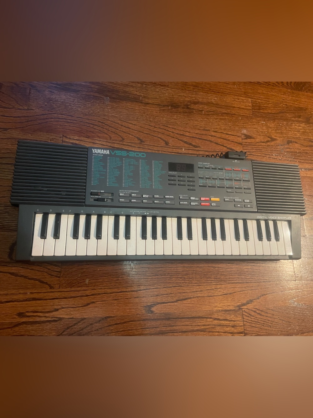 Yamaha VSS-200 sampling Keyboard - Black  (vss 30 chip inside)  working